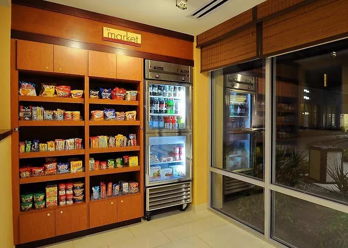 Fairfield And Phoenix Fashion Center Hotel 3*