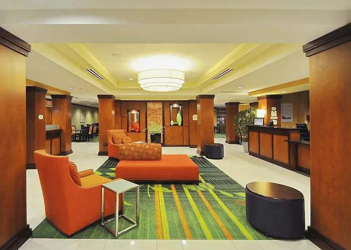 Hotel Fairfield And Phoenix Fashion Center 3*