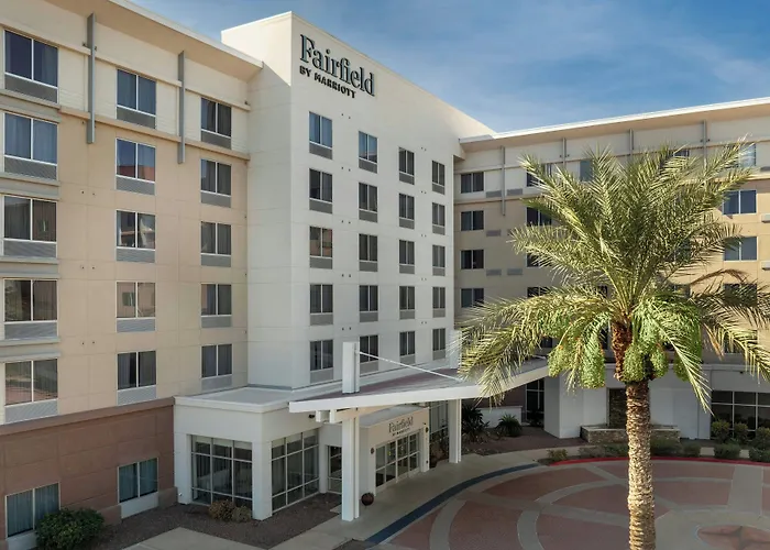 Fairfield And Phoenix Fashion Center Hotel