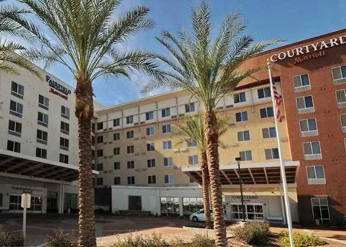 Fairfield And Phoenix Fashion Center